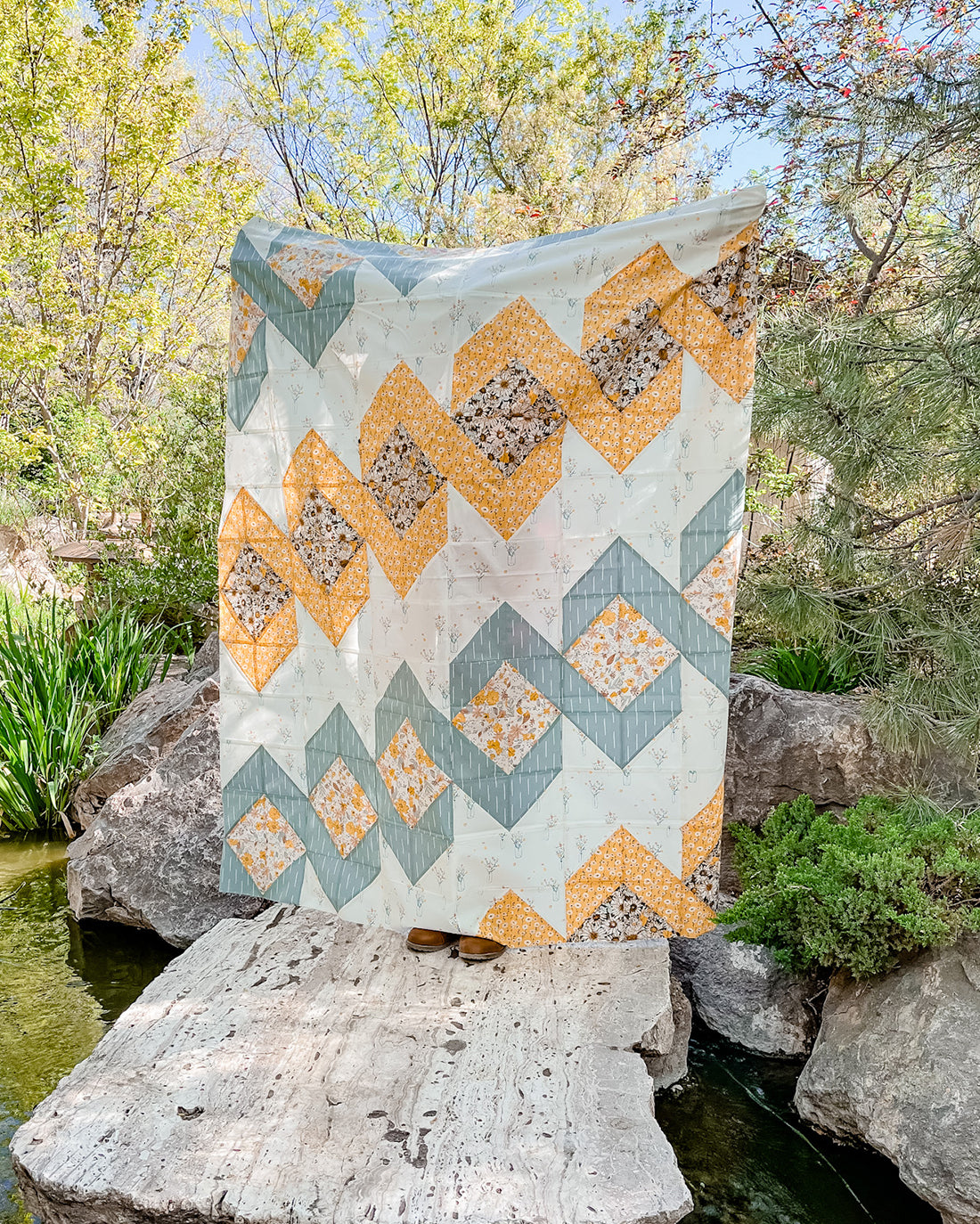 Daisie Chains Quilt Pattern - Digital PDF Download